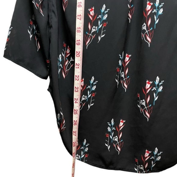 Daniel Rainn Womens Hi-Low Split Neck Blouse Top Size: S Color: Black Flora - Picture 6 of 10